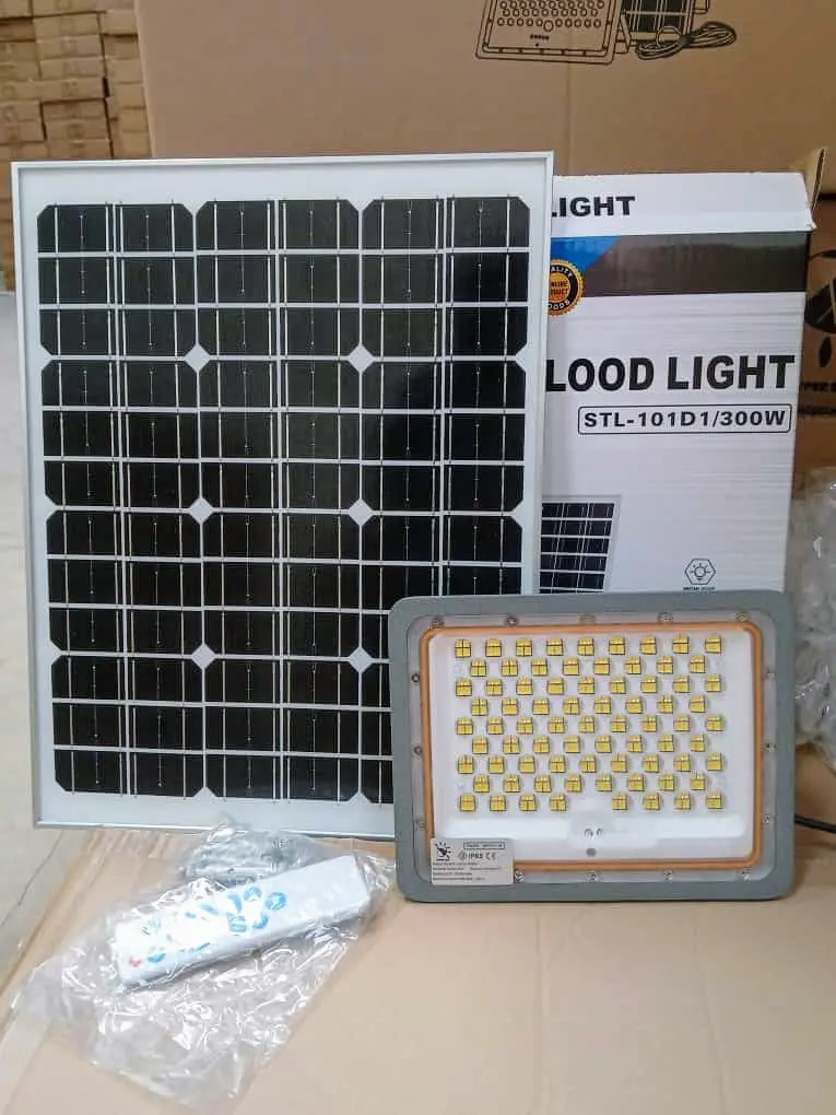 300W SOLAR FLOOD LIGHT