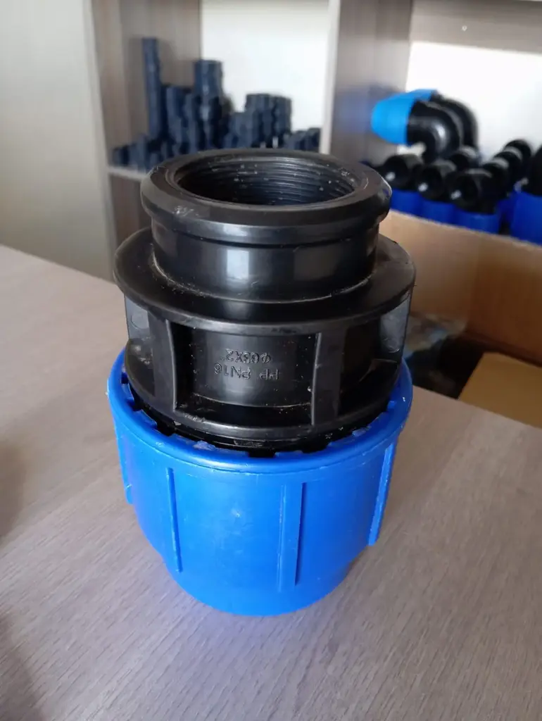 90x3" HDPE FEMALE THREAD ADAPTOR