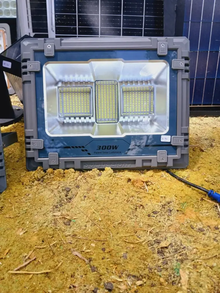 300W SOLAR FLOOD LIGHT