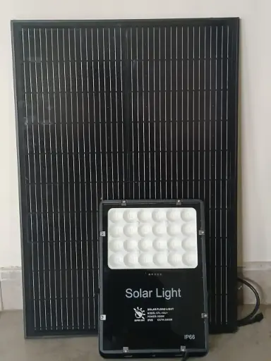 1000W SOLAR FLOOD LIGHT