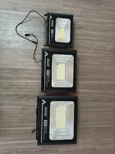 100W SOLAR FLOODLIGHT