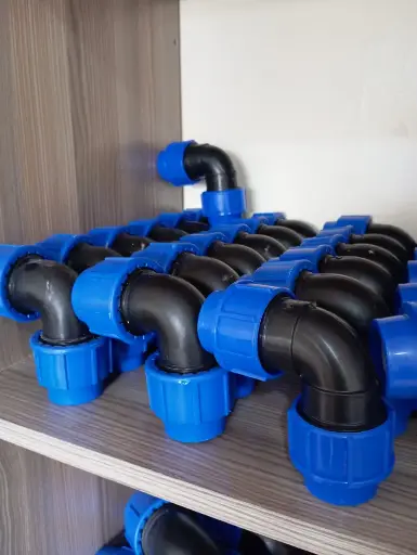 16MM HDPE 90 ELBOW